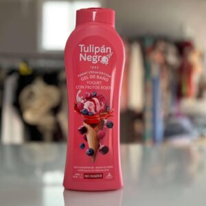 Tulipán Negro Yogurt con Frutos Rojos.