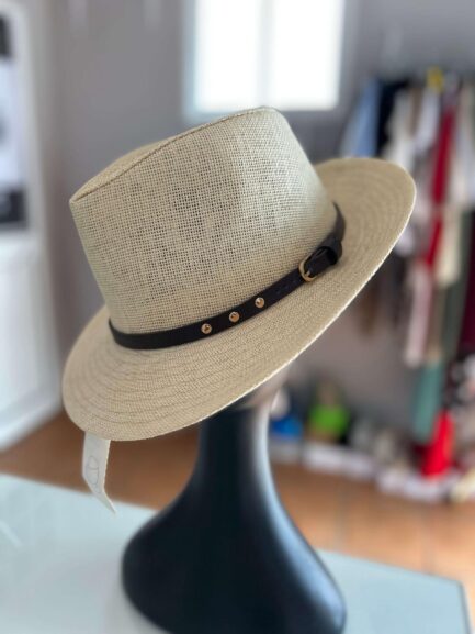 Sombrero único.