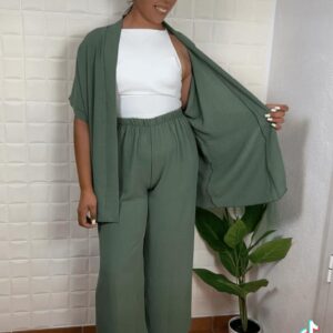 Conjunto Naomi.
