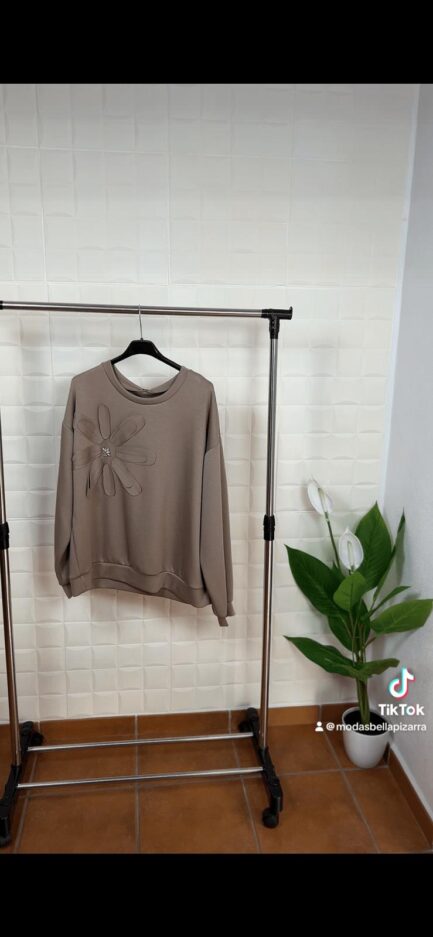 Sudadera Crema. - Imagen 4
